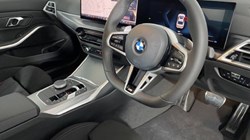 2025 (75) BMW 3 SERIES 320i M Sport 4dr Step Auto 4713834