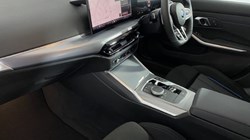 2025 (75) BMW 3 SERIES 320i M Sport 4dr Step Auto 4713840