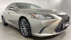 2023 (23) LEXUS ES 300h 2.5 4dr CVT 4686300