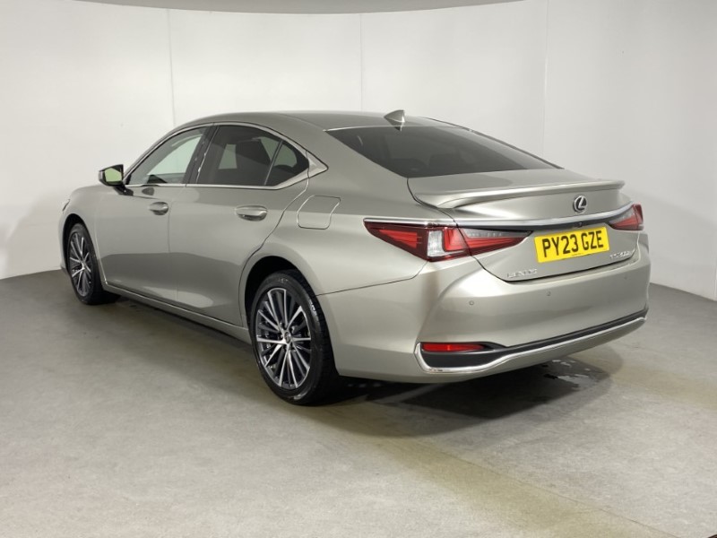 2023 (23) LEXUS ES 300h 2.5 4dr CVT