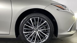 2023 (23) LEXUS ES 300h 2.5 4dr CVT 4686275
