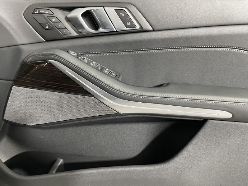 2025 (75) BMW X7 xDrive40d MHT M Sport 5dr Step Auto 4633397