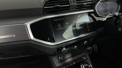 2021 (21) AUDI Q3 35 TFSI S Line 5dr S Tronic 4658685