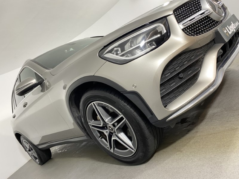 2021 (21) MERCEDES-BENZ GLC 220d 4Matic AMG Line 5dr 9G-Tronic 4648033