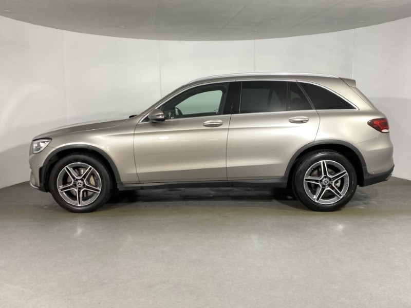 2021 (21) MERCEDES-BENZ GLC 220d 4Matic AMG Line 5dr 9G-Tronic 4648020
