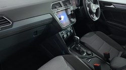 2020 (20) VOLKSWAGEN TIGUAN 2.0 TDi 150 4Motion R-Line Tech 5dr DSG 4648086