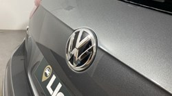 2020 (20) VOLKSWAGEN TIGUAN 2.0 TDi 150 4Motion R-Line Tech 5dr DSG 4648092