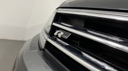 2020 (20) VOLKSWAGEN TIGUAN 2.0 TDi 150 4Motion R-Line Tech 5dr DSG 4648124