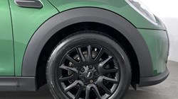 2022 (72) MINI HATCHBACK 1.5 Cooper Classic 3dr Auto 4679026