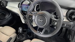 2021 (21) MINI HATCHBACK 2.0 Cooper S Exclusive 3dr Auto 4631838