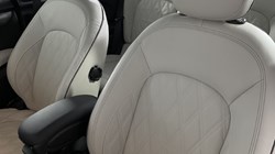 2021 (21) MINI HATCHBACK 2.0 Cooper S Exclusive 3dr Auto 4631850