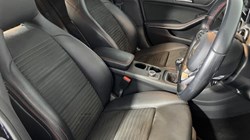 2018 (18) MERCEDES-BENZ CLA 180 AMG Line 4dr 4645989