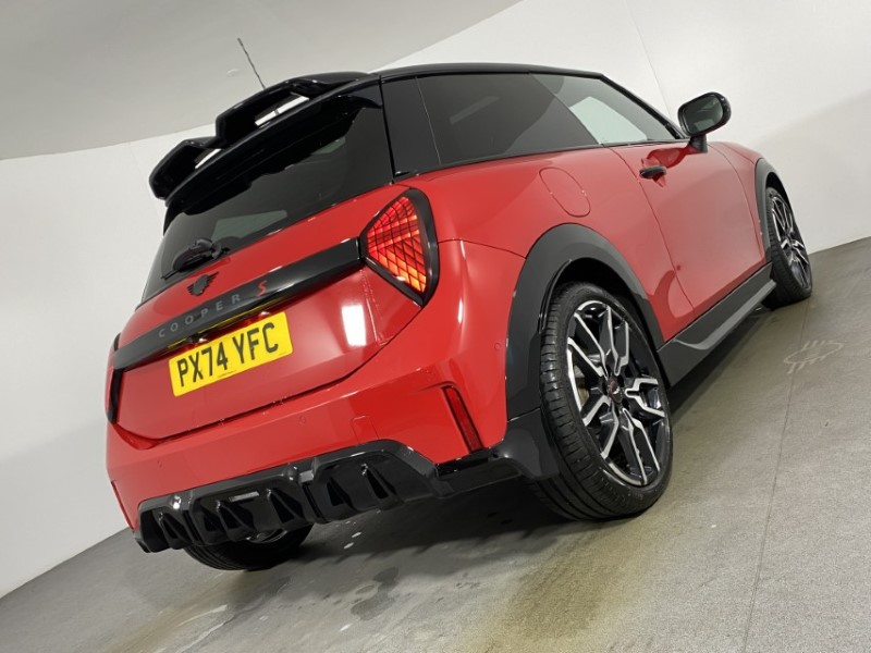 2024 (74) MINI COOPER 2.0 S Sport 3dr Auto 4660100
