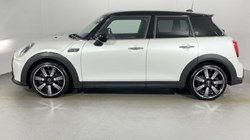 2023 (73) MINI HATCHBACK 2.0 Cooper S Exclusive 3dr 4680966