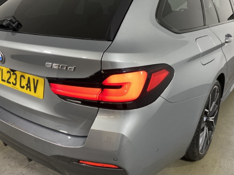 2023 (23) BMW 5 SERIES 520d MHT M Sport 5dr Step Auto 4675334