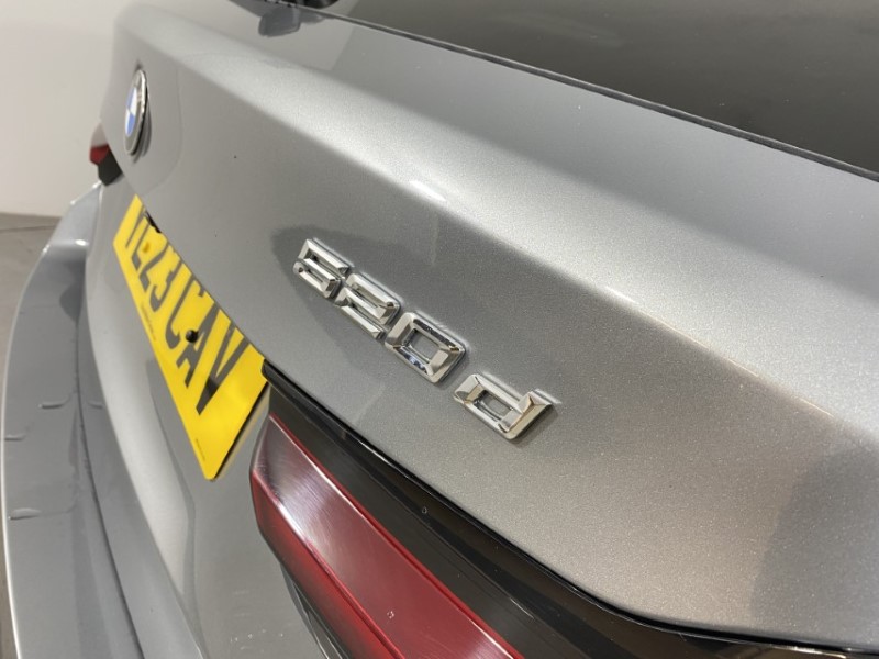 2023 (23) BMW 5 SERIES 520d MHT M Sport 5dr Step Auto 4675324
