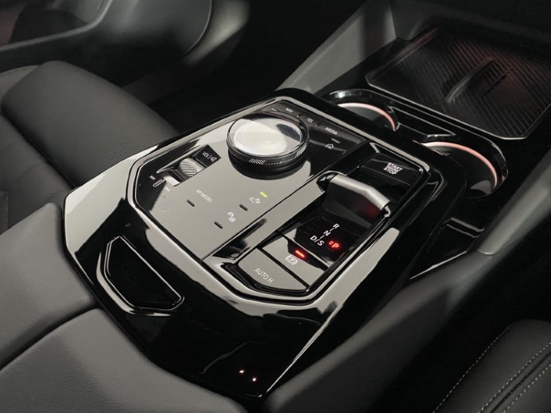 2024 (74) BMW 5 SERIES 520i M Sport Pro 4dr Auto 4738277