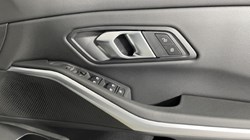 2025 (25) BMW 3 SERIES 320i M Sport 4dr Step Auto 4689887