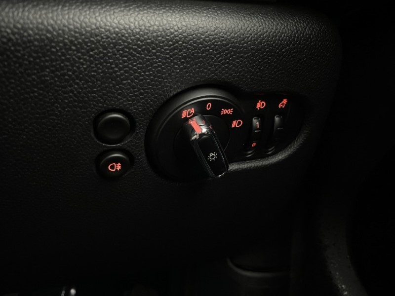 2022 (72) MINI HATCHBACK 1.5 Cooper Exclusive 3dr Auto 4697669