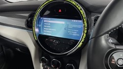 2022 (72) MINI HATCHBACK 1.5 Cooper Exclusive 3dr Auto 4697679