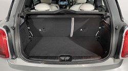 2022 (72) MINI HATCHBACK 1.5 Cooper Exclusive 3dr Auto 4697698