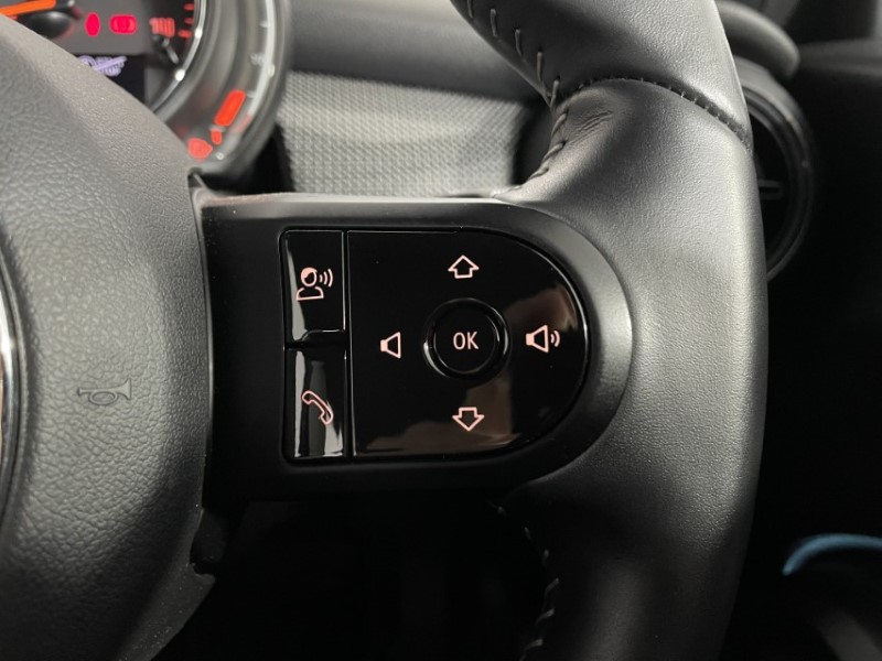 2022 (72) MINI HATCHBACK 1.5 Cooper Exclusive 3dr Auto 4697672