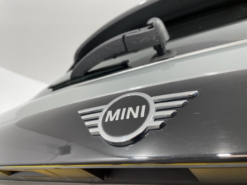 2022 (72) MINI HATCHBACK 1.5 Cooper Exclusive 3dr Auto 4697694