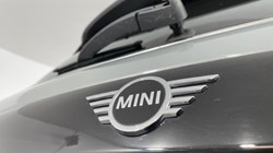 2022 (72) MINI HATCHBACK 1.5 Cooper Exclusive 3dr Auto 4697694