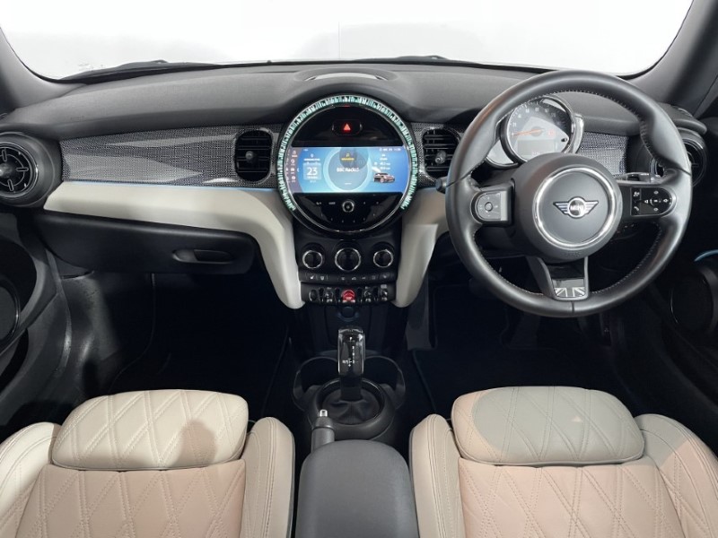 2022 (72) MINI HATCHBACK 1.5 Cooper Exclusive 3dr Auto 4697713