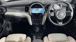 2022 (72) MINI HATCHBACK 1.5 Cooper Exclusive 3dr Auto 4697713