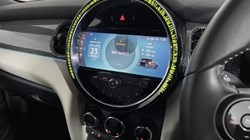 2022 (72) MINI HATCHBACK 1.5 Cooper Exclusive 3dr Auto 4697677