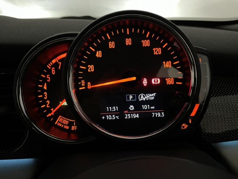 2022 (72) MINI HATCHBACK 1.5 Cooper Exclusive 3dr Auto 4697665