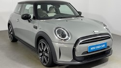 2022 (72) MINI HATCHBACK 1.5 Cooper Exclusive 3dr Auto 4748344