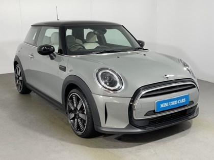 2022 (72) MINI HATCHBACK 1.5 Cooper Exclusive 3dr Auto
