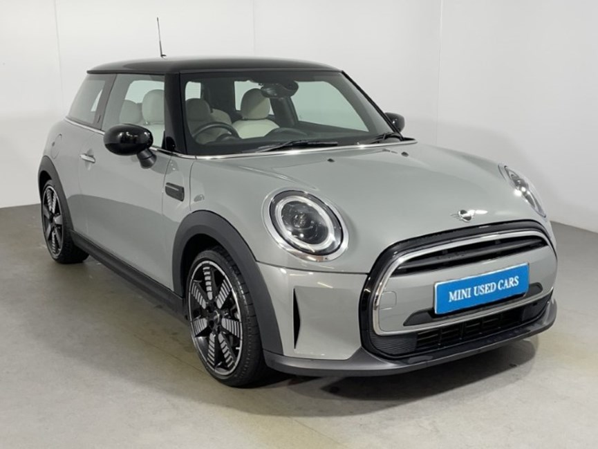2022 (72) MINI HATCHBACK 1.5 Cooper Exclusive 3dr Auto