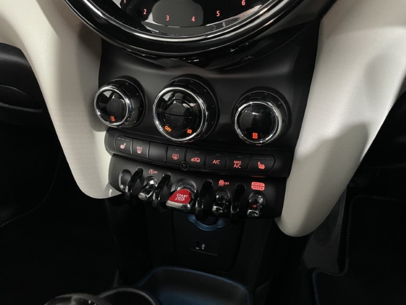 2022 (72) MINI HATCHBACK 1.5 Cooper Exclusive 3dr Auto 4697668