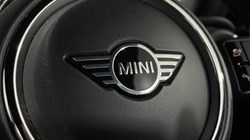 2022 (72) MINI HATCHBACK 1.5 Cooper Exclusive 3dr Auto 4697675