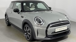2022 (72) MINI HATCHBACK 1.5 Cooper Exclusive 3dr Auto 4697747