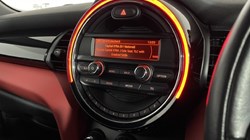 2016 (16) MINI HATCHBACK 1.5 Cooper 3dr 4708585