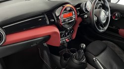 2016 (16) MINI HATCHBACK 1.5 Cooper 3dr 4708620