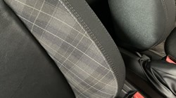 2016 (16) MINI HATCHBACK 1.5 Cooper 3dr 4708596