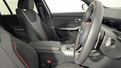 2025 (25) BMW 3 SERIES 320i M Sport 5dr Step Auto 4741498