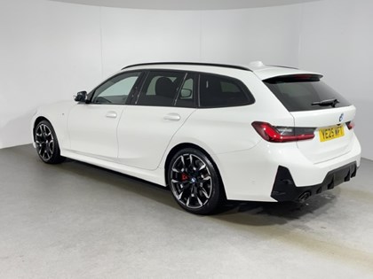 2025 (25) BMW 3 SERIES 320i M Sport 5dr Step Auto