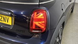 2022 (72) MINI HATCHBACK 1.5 Cooper Exclusive 3dr Auto 4695729