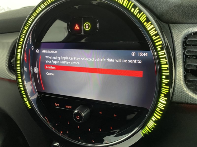 2022 (72) MINI HATCHBACK 1.5 Cooper Exclusive 3dr Auto 4695703