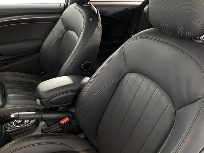 2022 (72) MINI HATCHBACK 1.5 Cooper Exclusive 3dr Auto 4695724