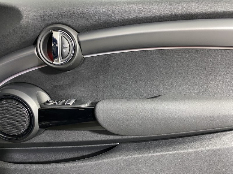 2022 (72) MINI HATCHBACK 1.5 Cooper Exclusive 3dr Auto 4695719