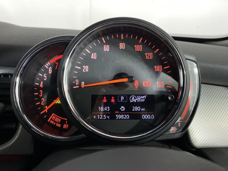 2022 (72) MINI HATCHBACK 1.5 Cooper Exclusive 3dr Auto 4695698