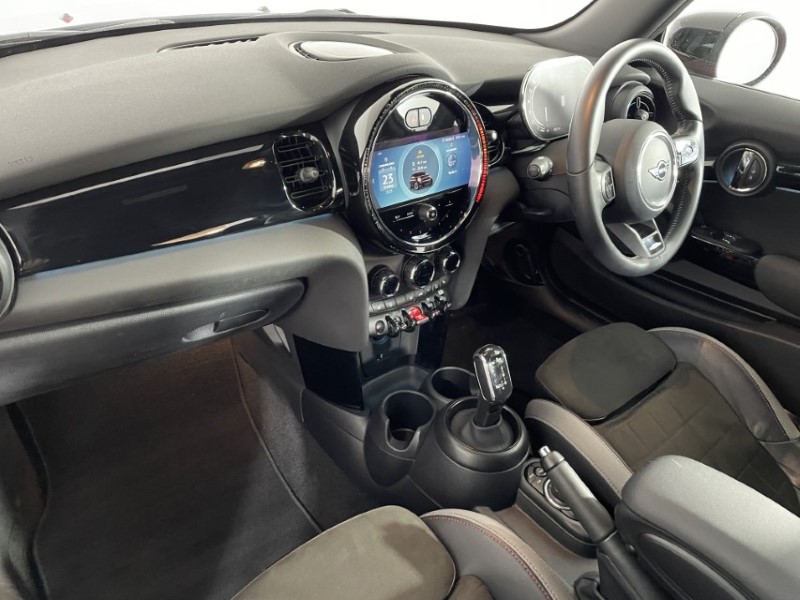 2023 (73) MINI HATCHBACK 1.5 Cooper Sport 3dr Auto 4696813