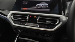 2021 (21) BMW 3 SERIES 320i xDrive Sport 4dr Step Auto 4749346